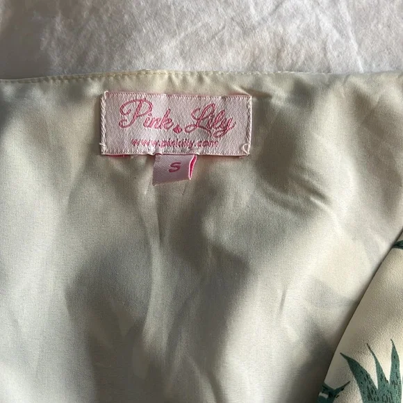 Pink Lily Leaf Print Romper - Picture 3 of 3